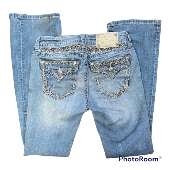 Miss Me Womens Size 27 Jeans Signature Standard Boot Cut Light Wash Dist… - Picture 1 of 12